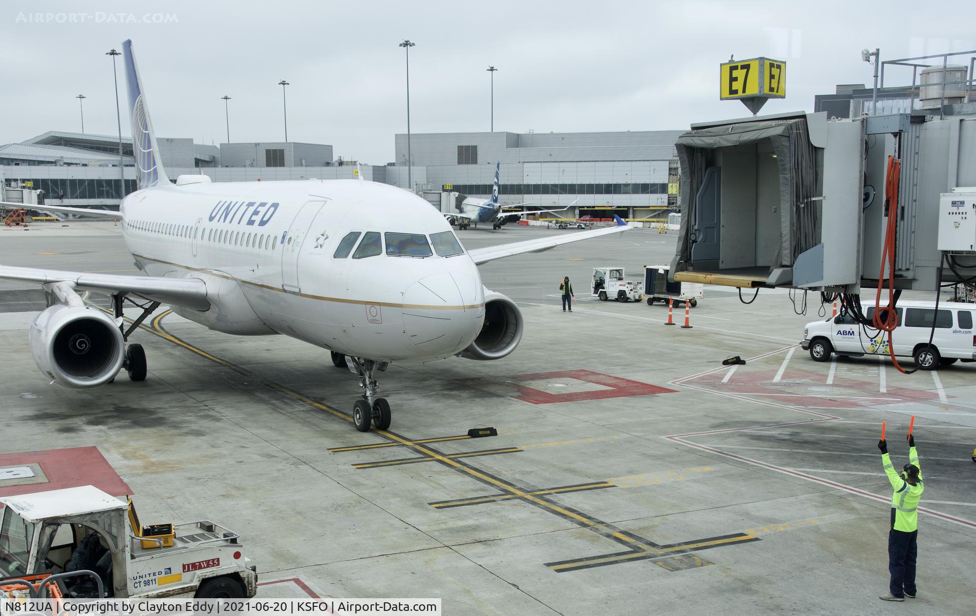N812UA, 1998 Airbus A319-131 C/N 850, SFO 2021.