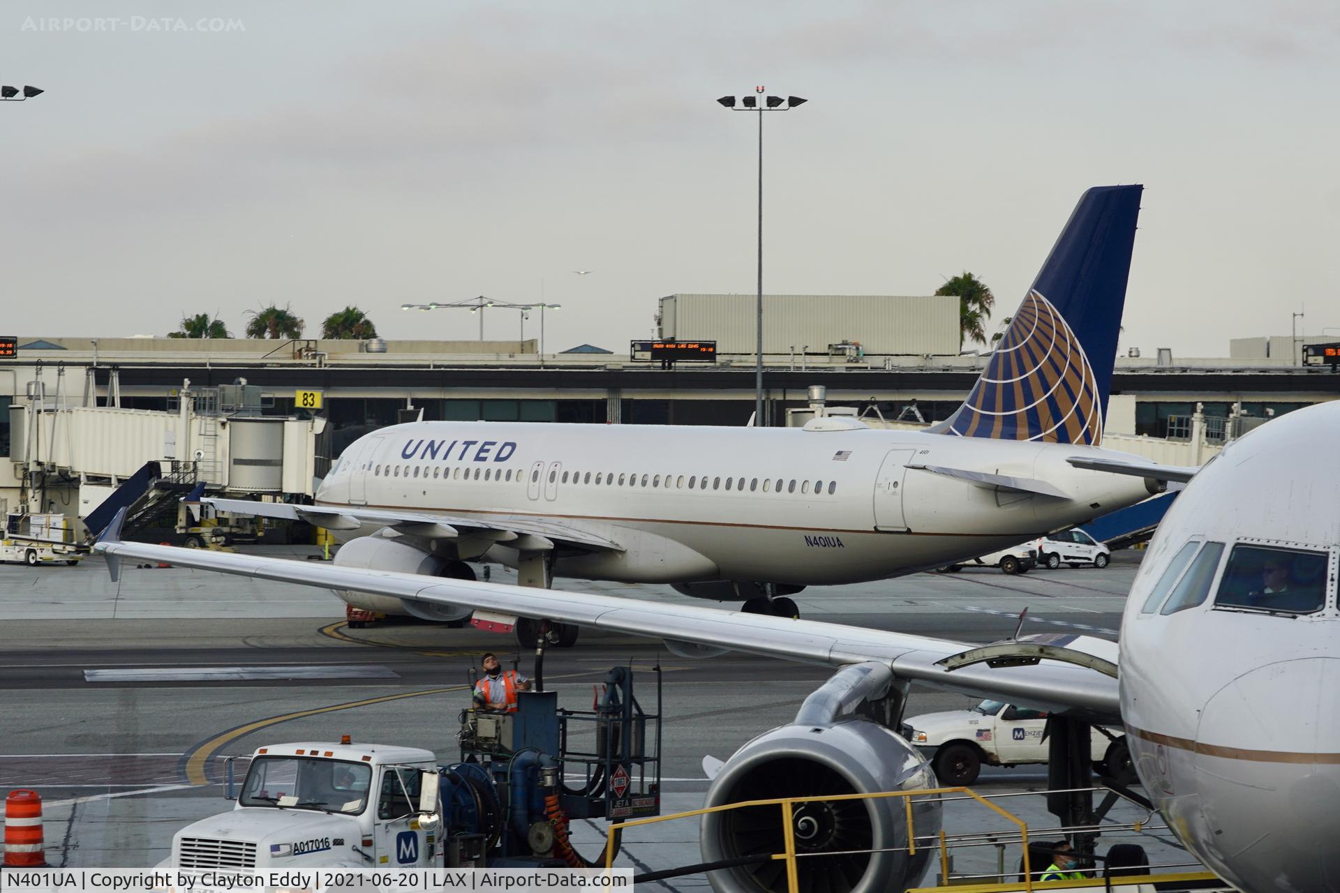 N401UA, 1993 Airbus A320-232 C/N 435, LAX 2021.