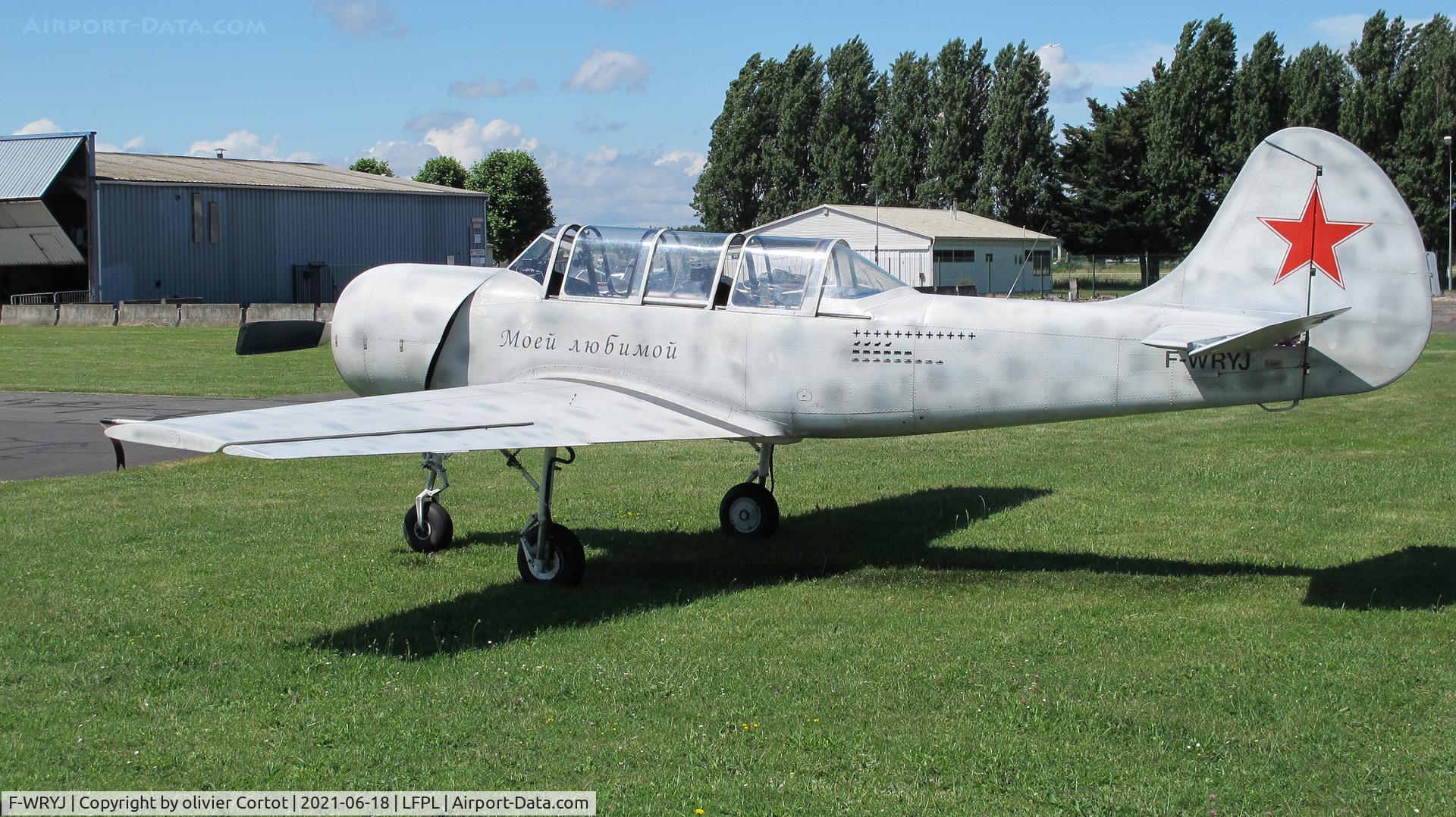 F-WRYJ, 1989 Yakovlev Yak-52 C/N 1070, june 2021