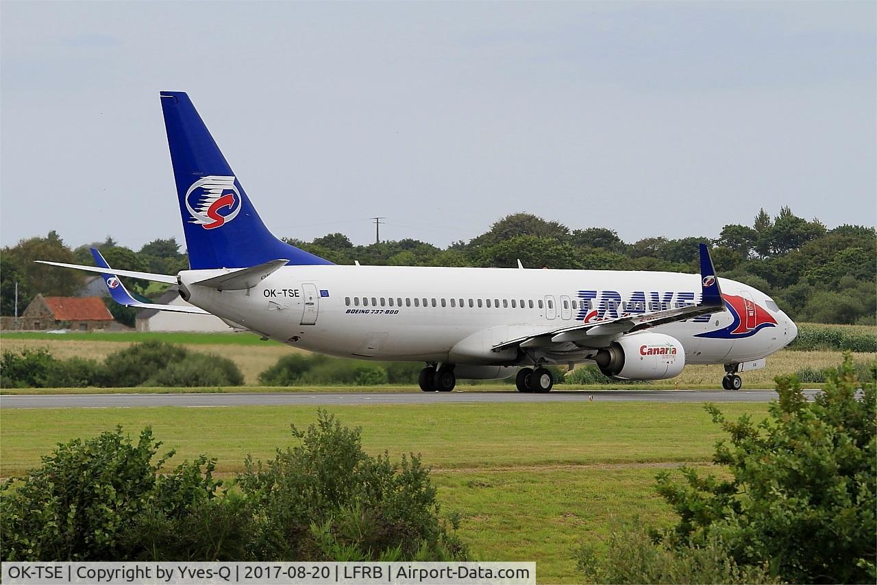 OK-TSE, 2014 Boeing 737-81D C/N 39437, Boeing 737-81D, Taxiing rwy 25L, Brest-Bretagne airport (LFRB-BES)