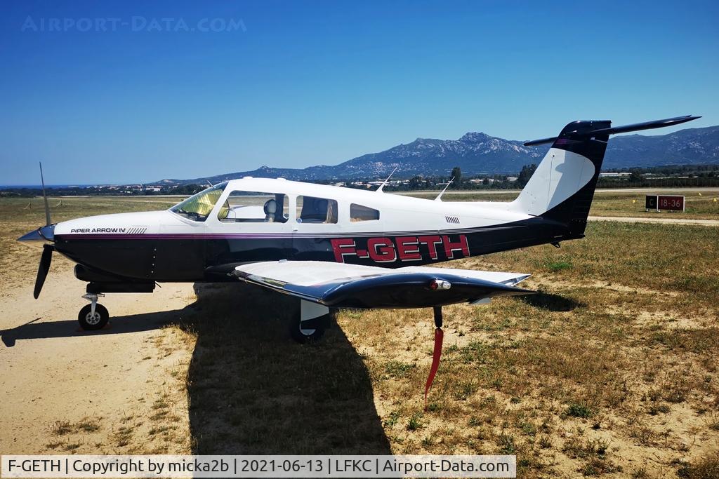 F-GETH, 1978 Piper PA-28RT-201T Arrow IV C/N 28R-8031064, Parked