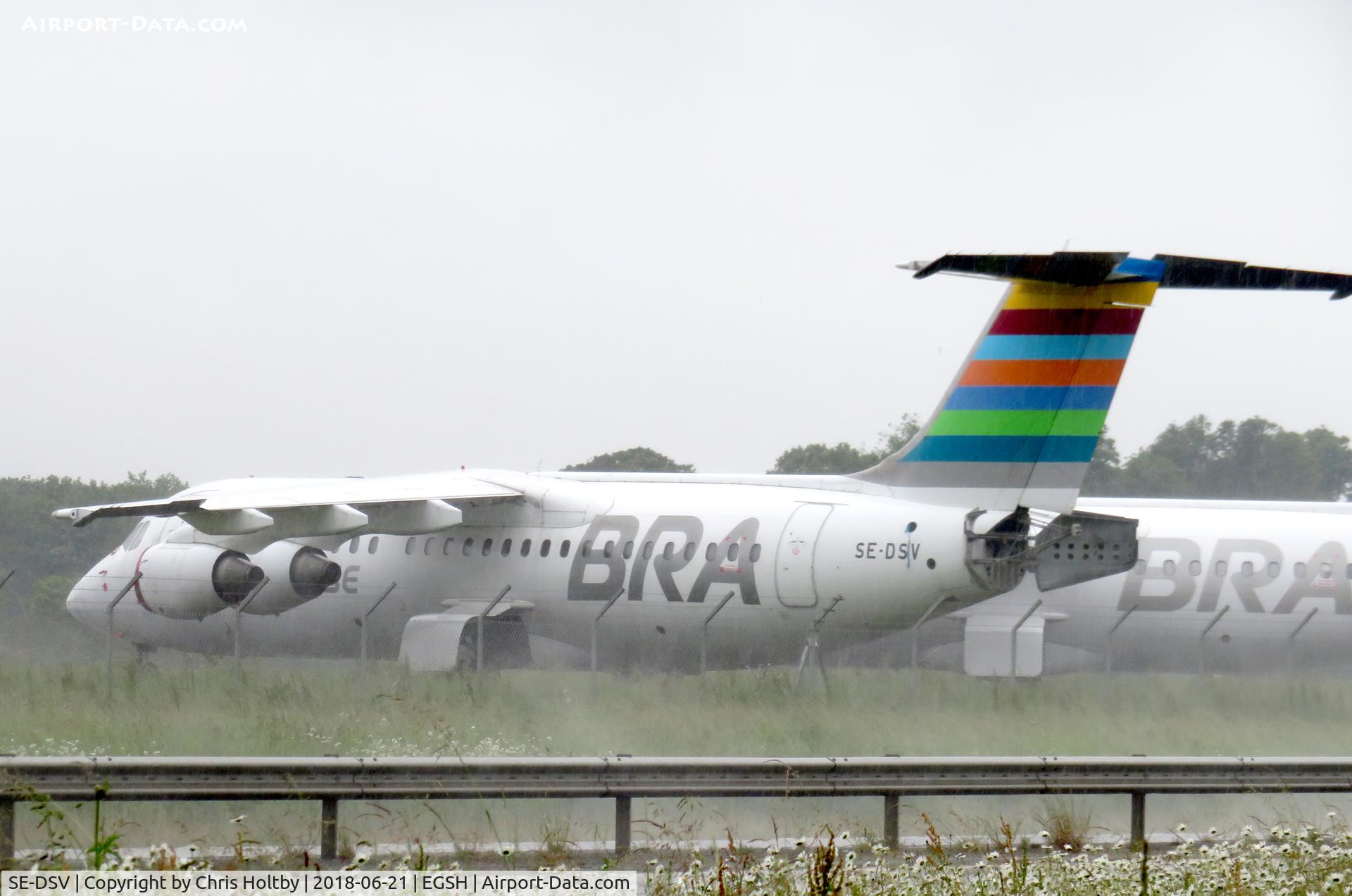 SE-DSV, 1994 British Aerospace Avro 146-RJ100A C/N E3250, Awaiting refit or disposal at Norwich International? Looks ready for part-stripping to me.