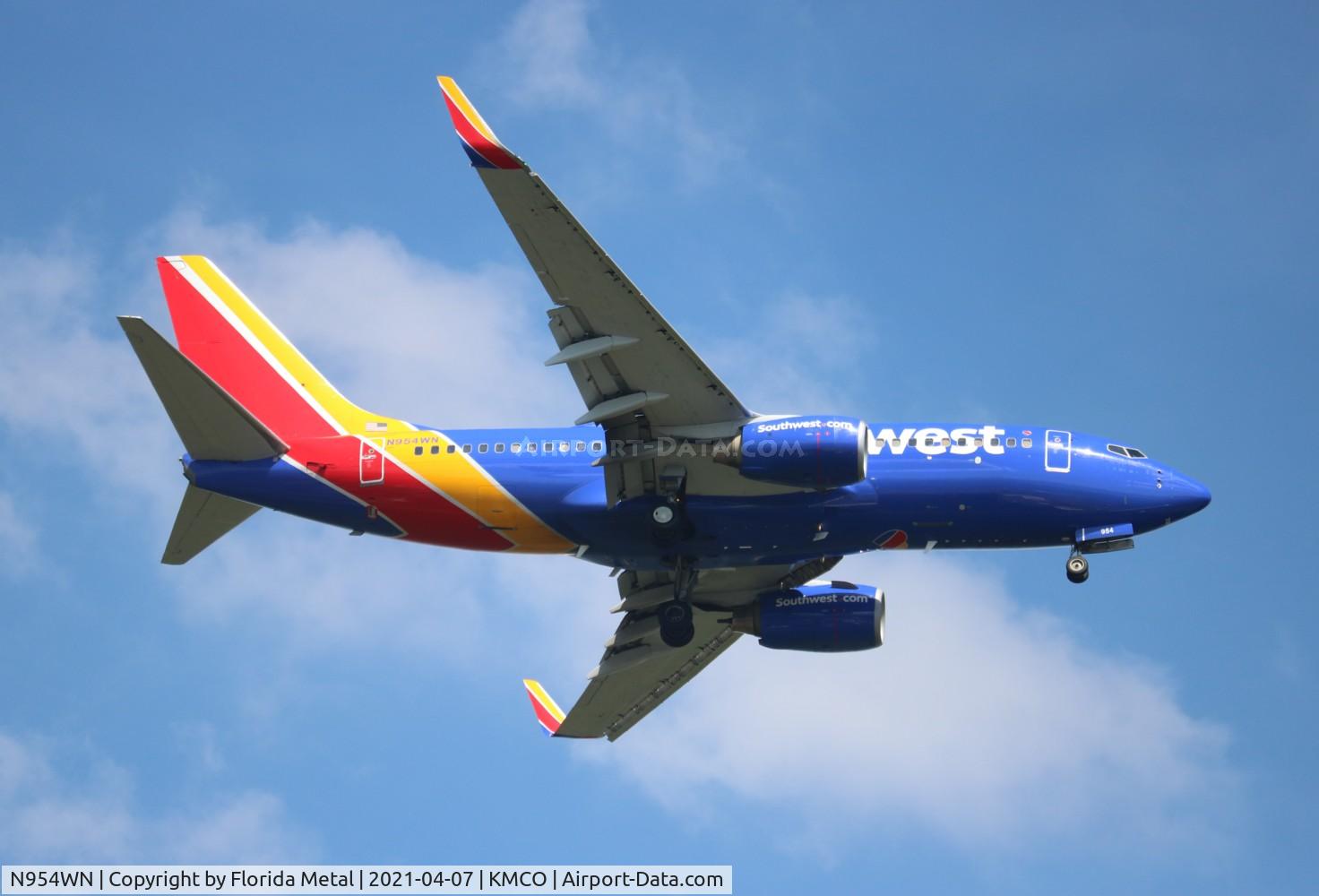 N954WN, 2010 Boeing 737-7H4 C/N 36669, MCO 2021