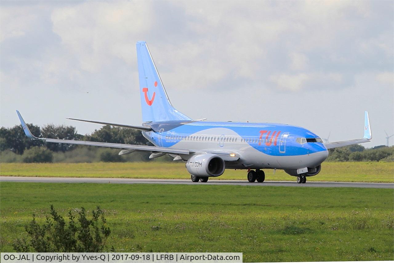 OO-JAL, 2004 Boeing 737-7K2 C/N 30668, Boeing 737-7K, Taxiing rwy 25L, Brest-Bretagne airport (LFRB-BES)