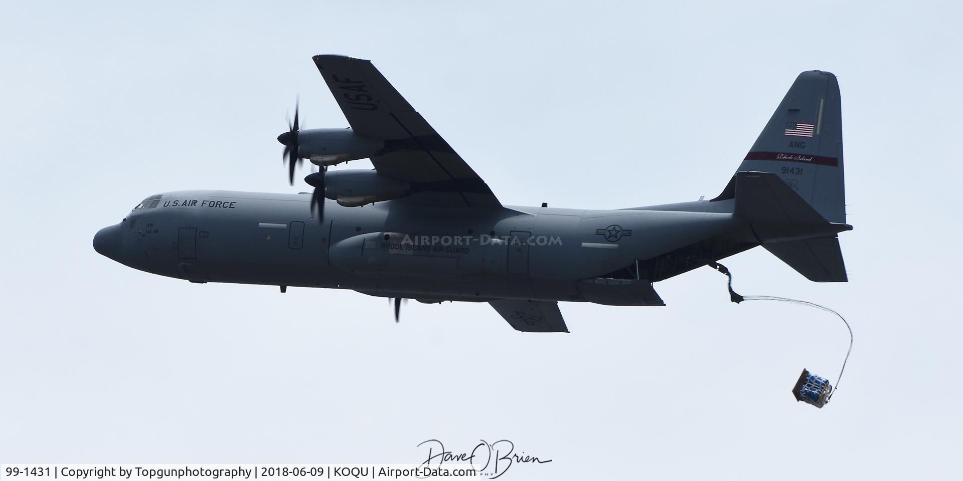 99-1431, 1999 Lockheed Martin C-130J-30 Super Hercules C/N 382-5517, Dropping supplies
