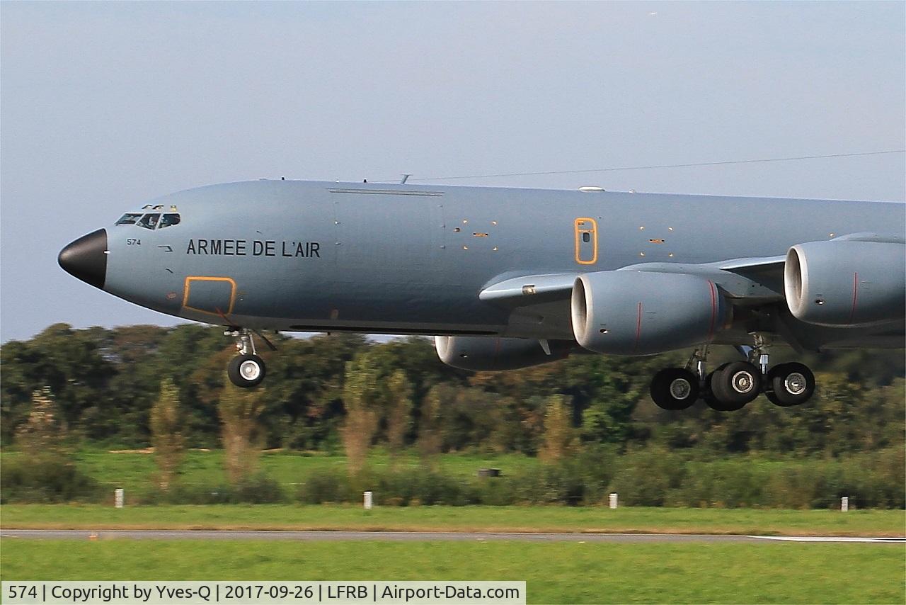 574, Boeing KC-135RG Stratotanker C/N 62-3574, Boeing KC-135RG Stratotanker, Landing rwy 25L, Brest-Bretagne airport (LFRB-BES)