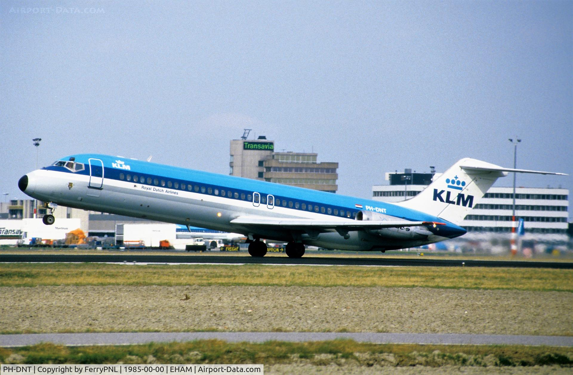 PH-DNT, 1968 Douglas DC-9-32 C/N 47169, Take-off of KLM DC-9-32
