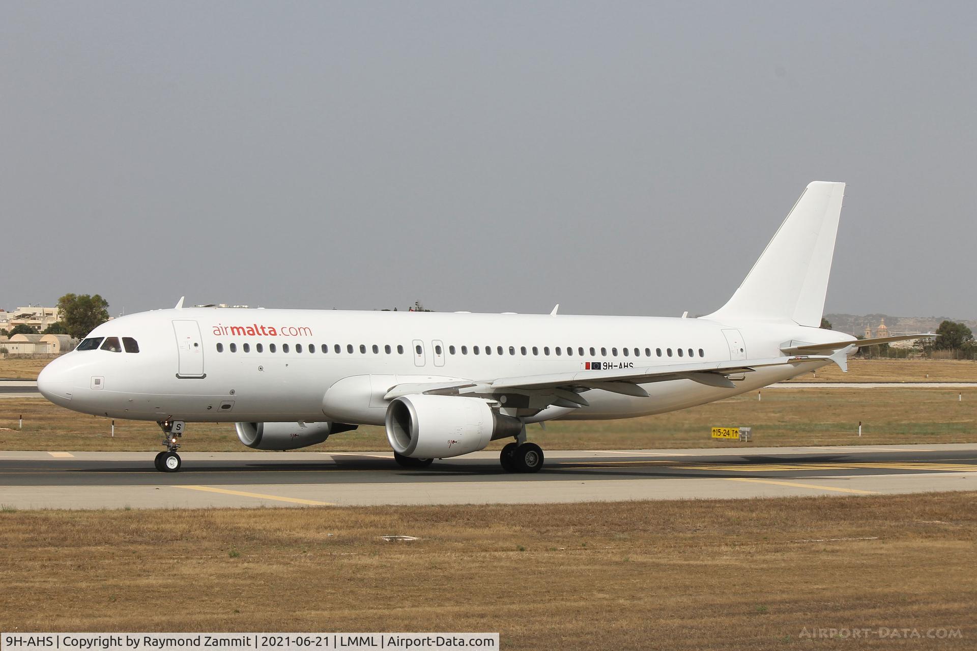 9H-AHS, 2012 Airbus A320-214 C/N 5086, A320 9H-AHS Air Malta