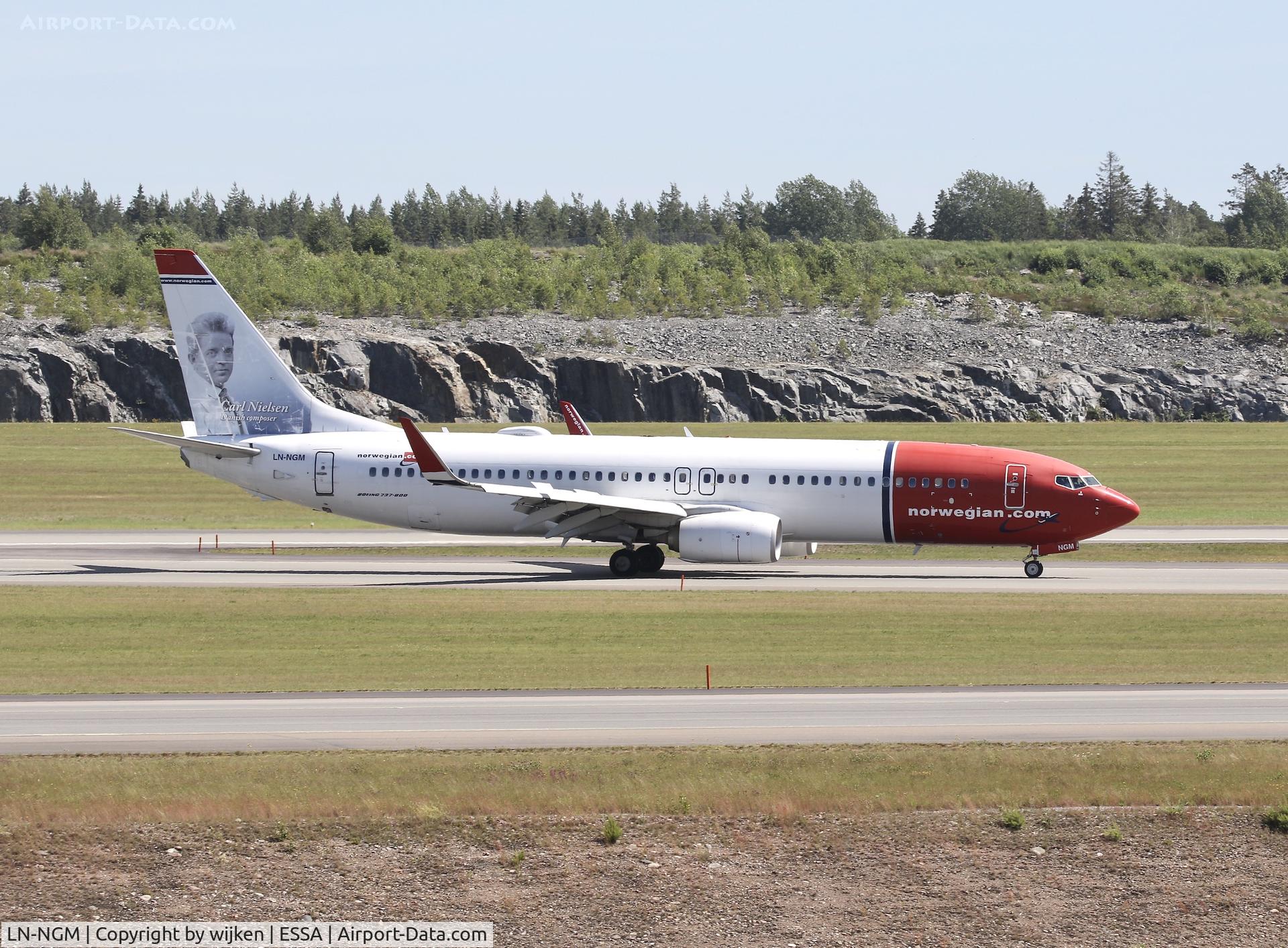 LN-NGM, 2013 Boeing 737-8JP C/N 39024, RWY 19L