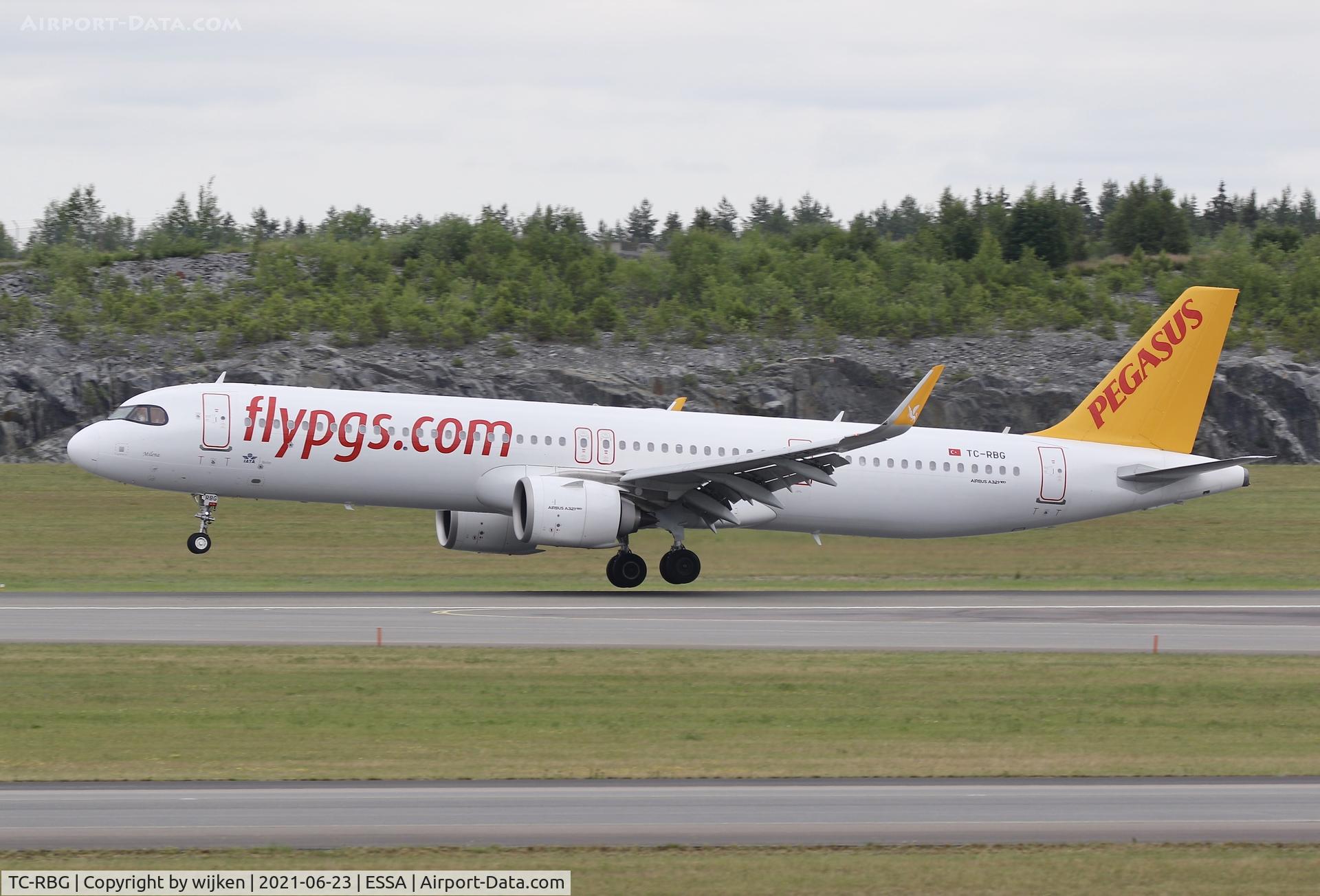 TC-RBG, 2020 Airbus A321-251NX C/N 10007, RWY 01R