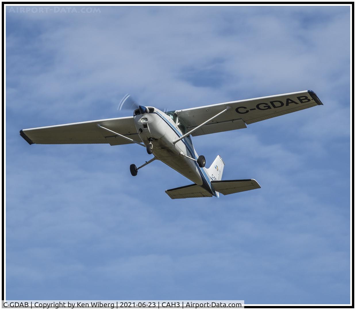 C-GDAB, 1974 Cessna 172M C/N 17263723, Departing Courtenay Airpark rwy 13