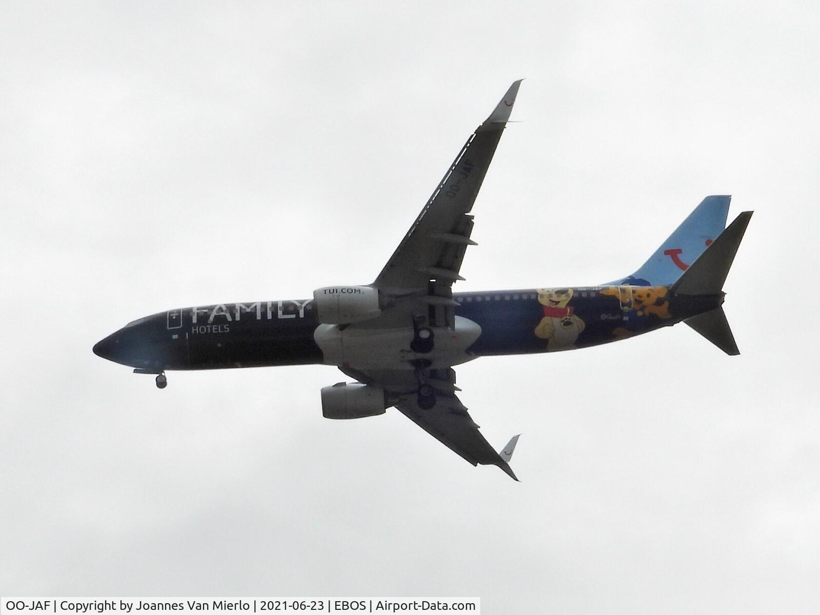 OO-JAF, 2007 Boeing 737-8K5 C/N 35133, Approaching Ostend