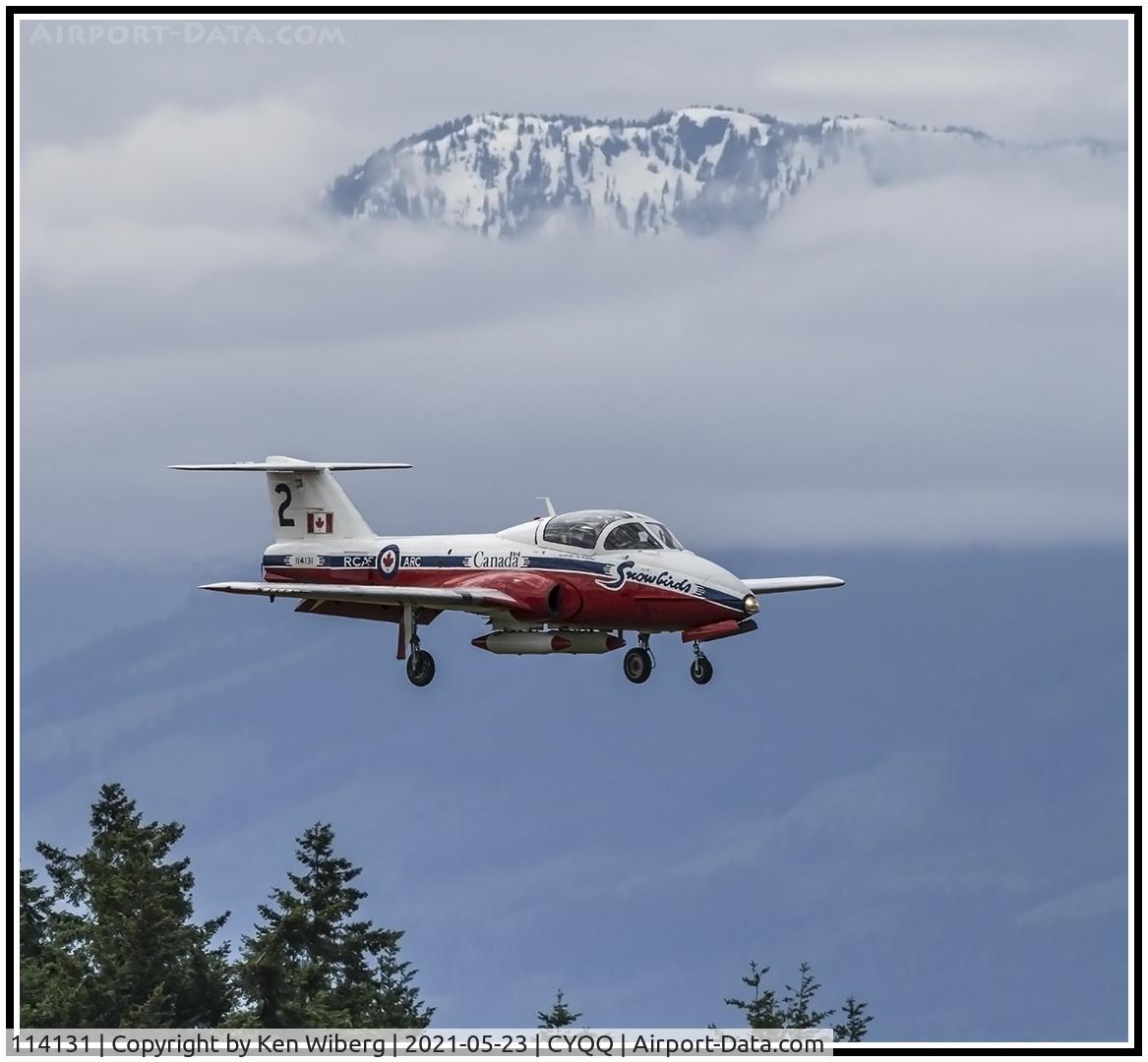 114131, Canadair CT-114 Tutor C/N 1131, Post training session arrival on CFB Comox Rwy 30 -Snowbird 2