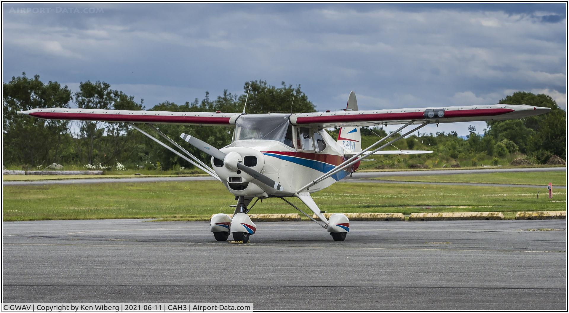 C-GWAV, 1953 Piper PA-22-135 Tri-Pacer C/N 22-1787, Sitting on the apron at Courtenay Airpark