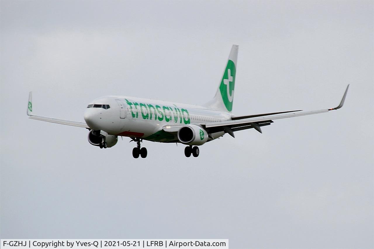 F-GZHJ, 2013 Boeing 737-86J C/N 37778, Boeing 737-86J, Short approach rwy 25L, Brest-Bretagne Airport (LFRB-BES)