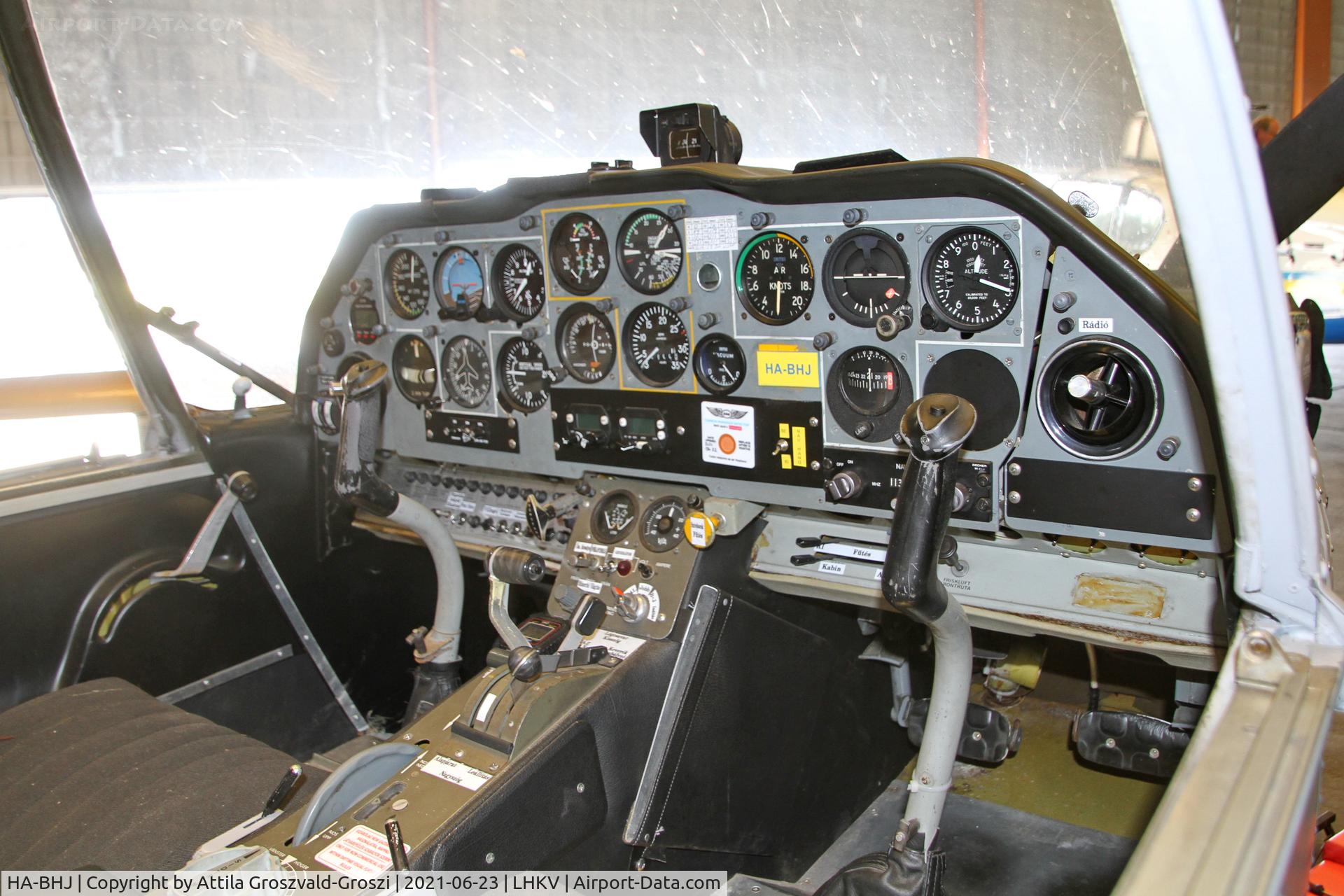 HA-BHJ, 1972 Scottish Aviation Sk.61D Bulldog C/N BH100/133, LHKV - Kaposújlak Airport, Hungary