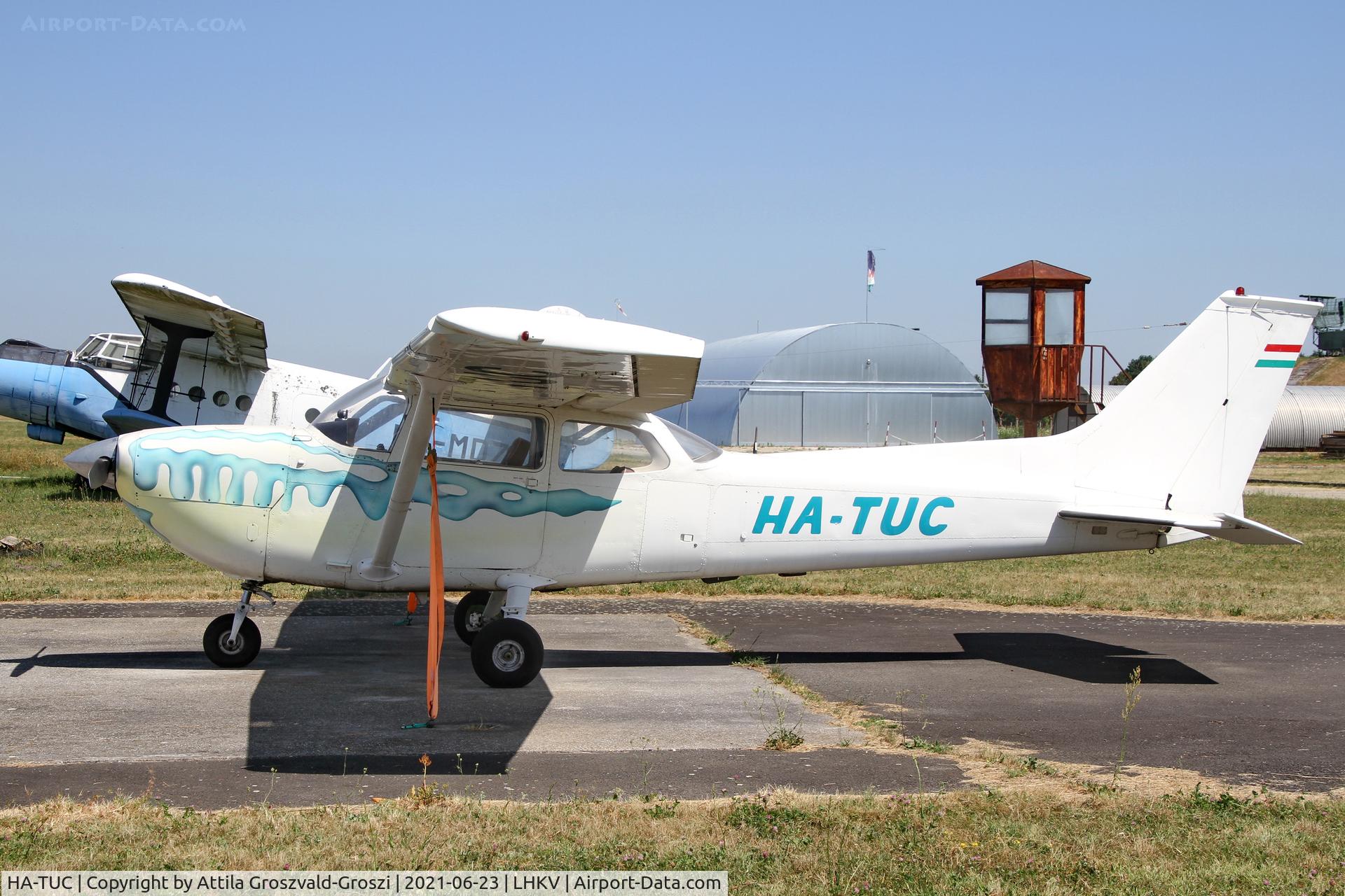 HA-TUC, 1972 Reims FRA172H C/N 0309, LHKV - Kaposújlak Airport, Hungary