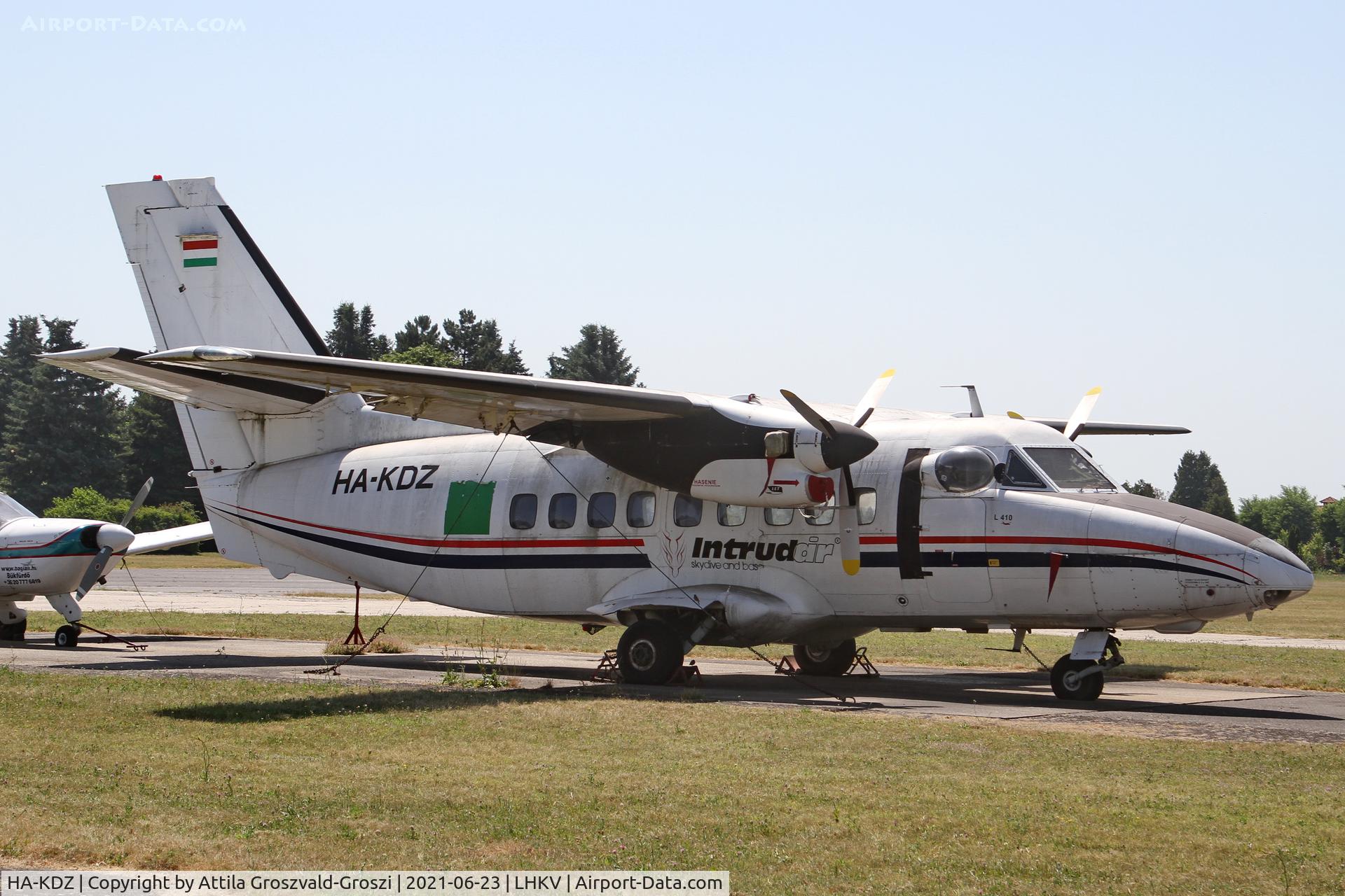 HA-KDZ, 1982 Let L-410UVP-T Turbolet C/N 820929, LHKV - Kaposújlak Airport, Hungary