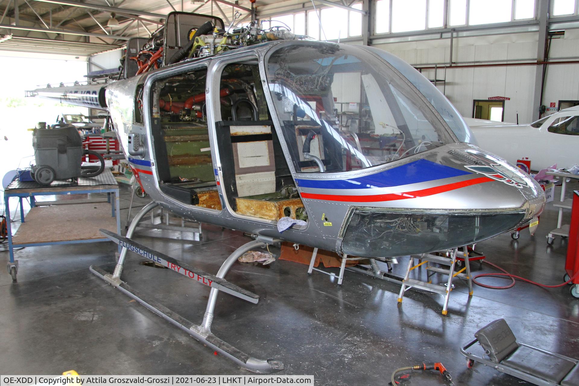 OE-XDD, 1975 Agusta AB-206B JetRanger II C/N 8434, LHKT - Kadarkút Airfield, Hungary