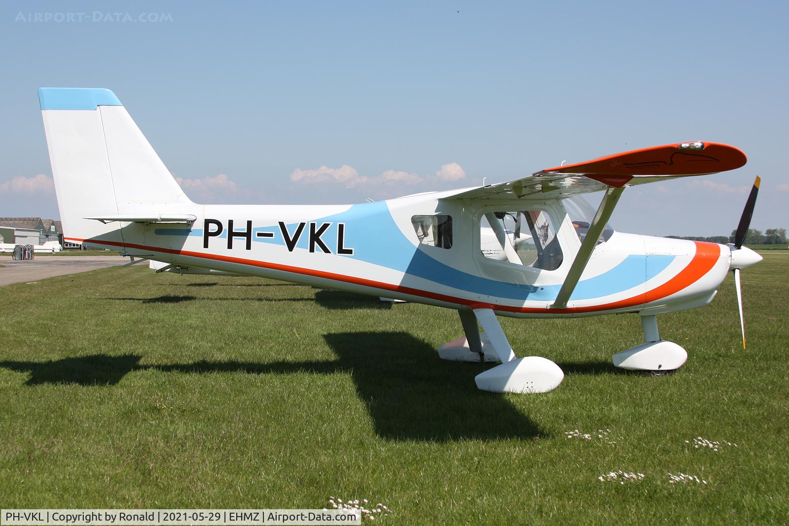 PH-VKL, Ultravia Pelican PL C/N 685, at ehmz