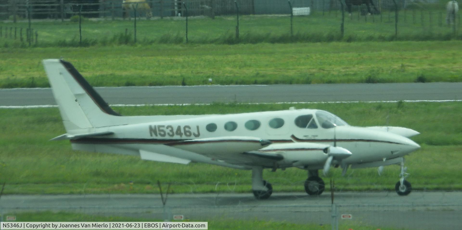 N5346J, 1977 Cessna 340A C/N 340A0419, Picture taken from the airport restaurant at Ostend