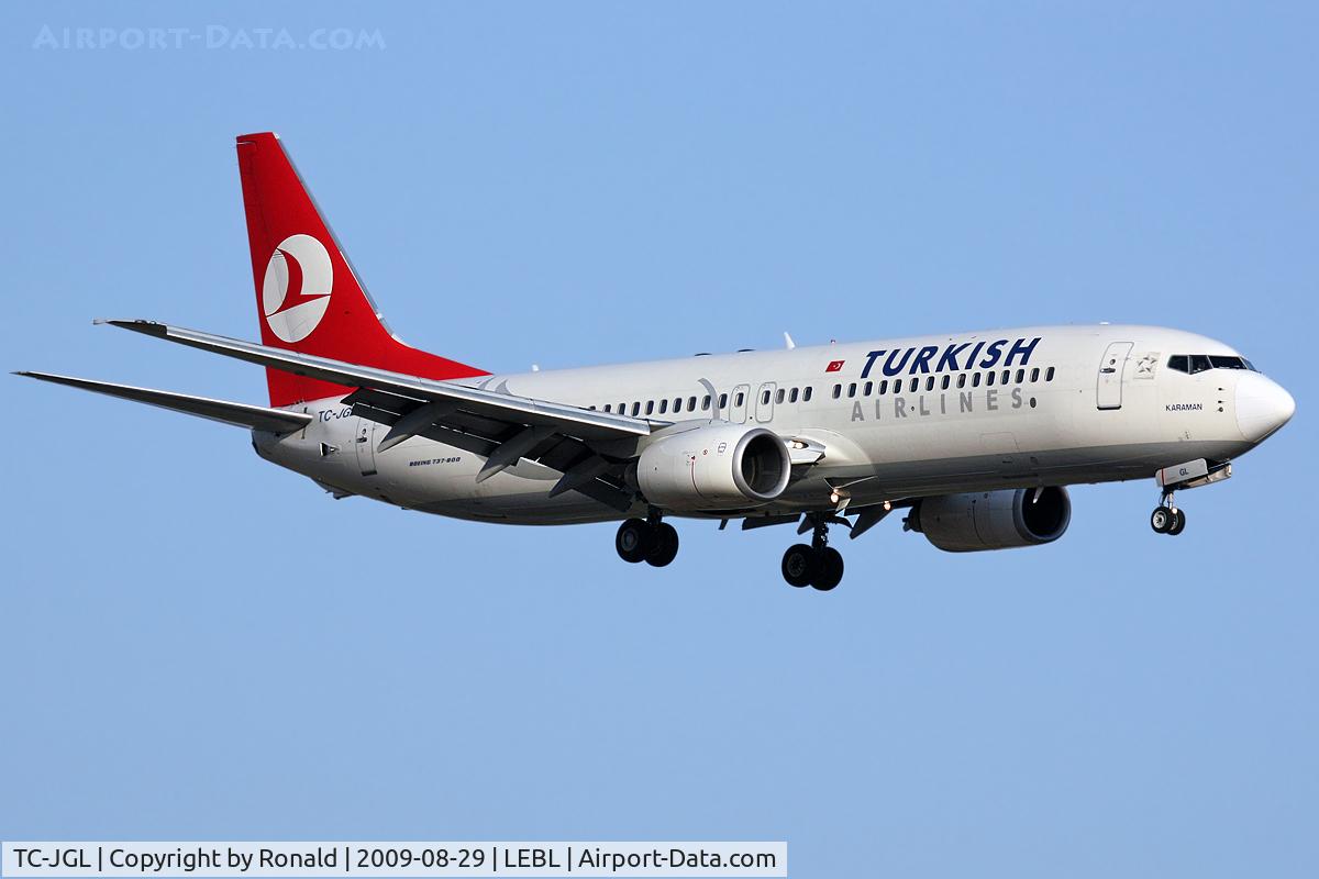 TC-JGL, 2006 Boeing 737-8F2 C/N 34410, at bcn
