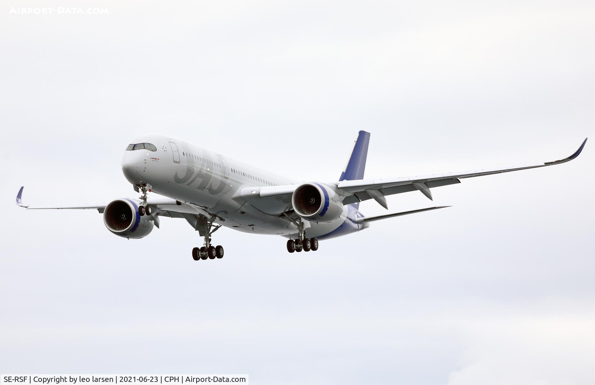 SE-RSF, 2021 Airbus A350-941 C/N 499, Copenhagen 23.6.2021 L/D R-22L on delivery Flight