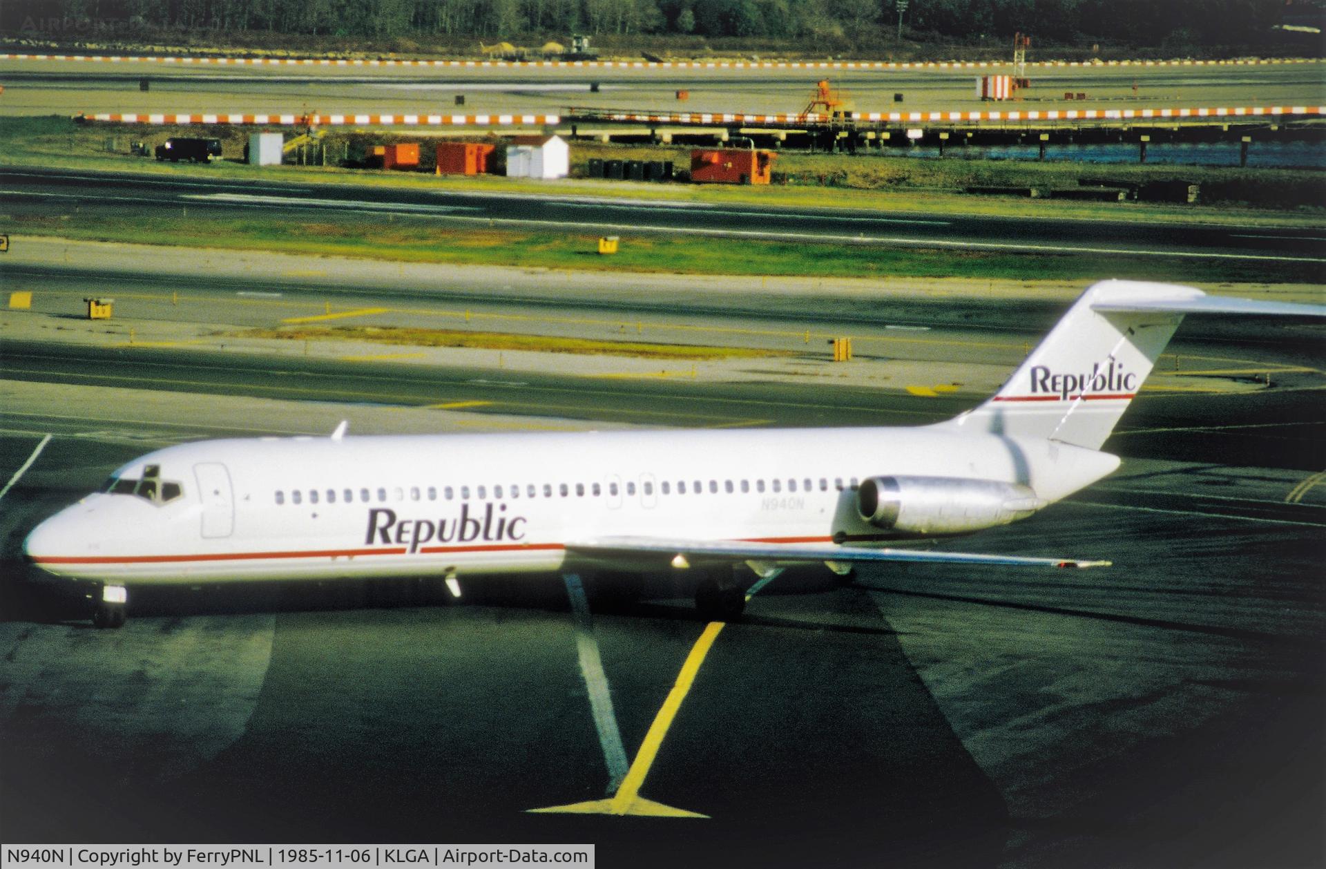 N940N, 1973 Douglas DC-9-32 C/N 47572, Republic DC-9-32