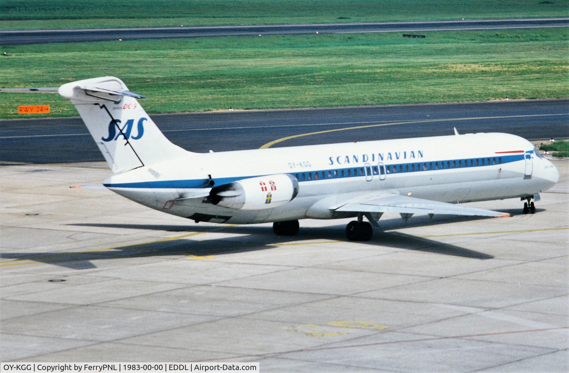 OY-KGG, 1969 Douglas DC-9-41 C/N 47395, SAS DC-9-41 taxiing
