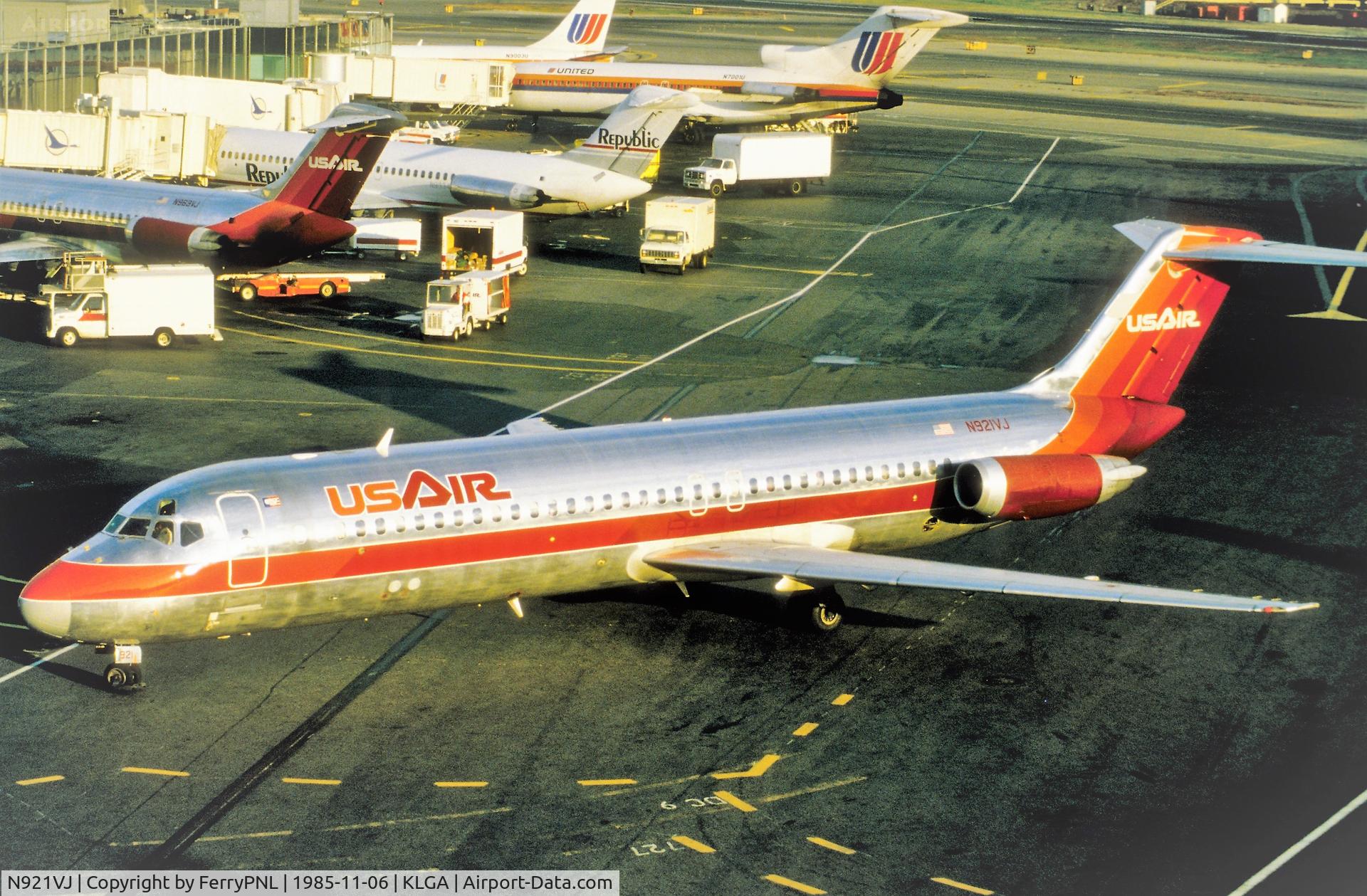 N921VJ, 1981 McDonnell Douglas DC-9-31 C/N 48141, USAir DC-9-81 arriving