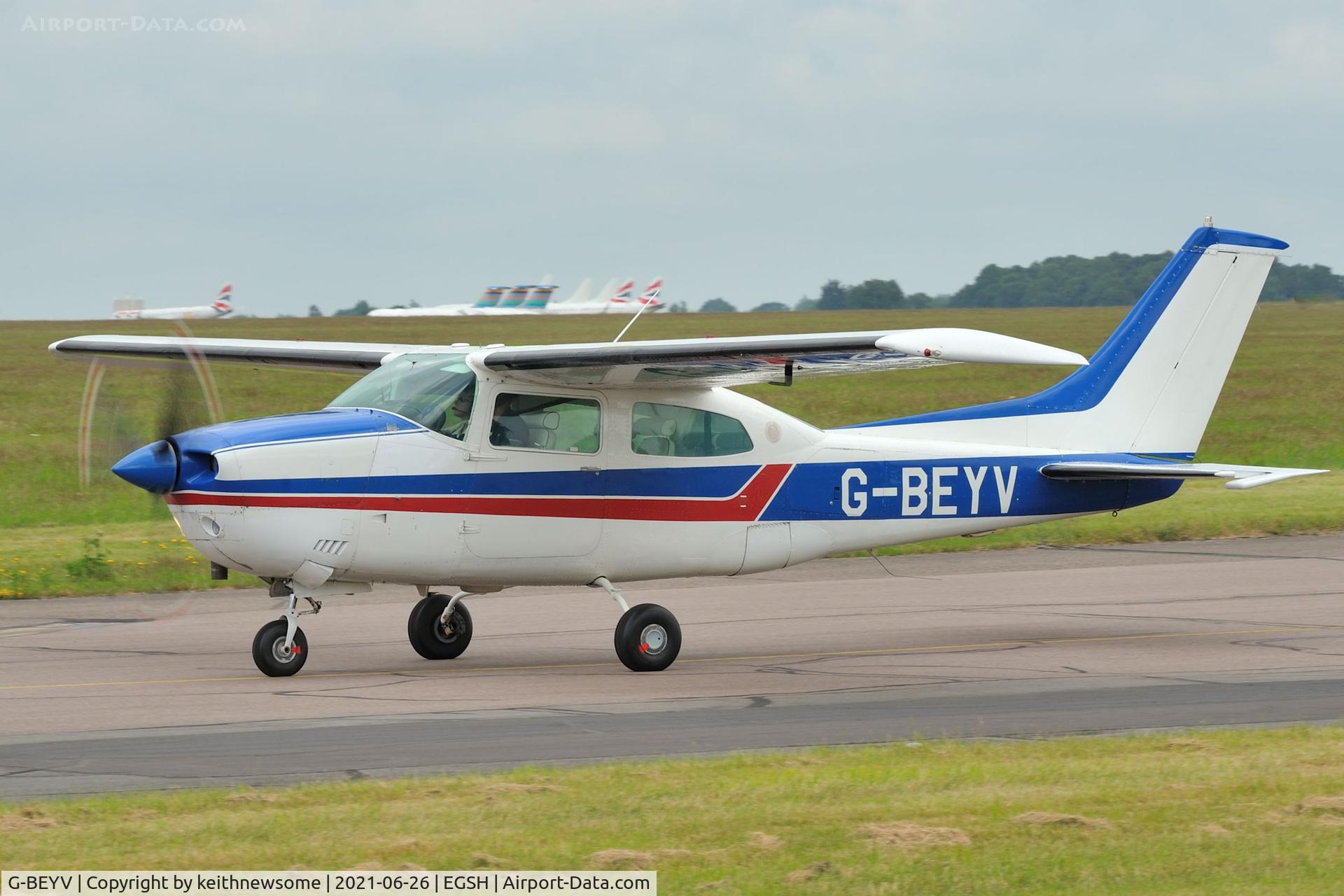 G-BEYV, 1977 Cessna T210M Turbo Centurion C/N 21061583, Arriving at Norwich from Exeter.
