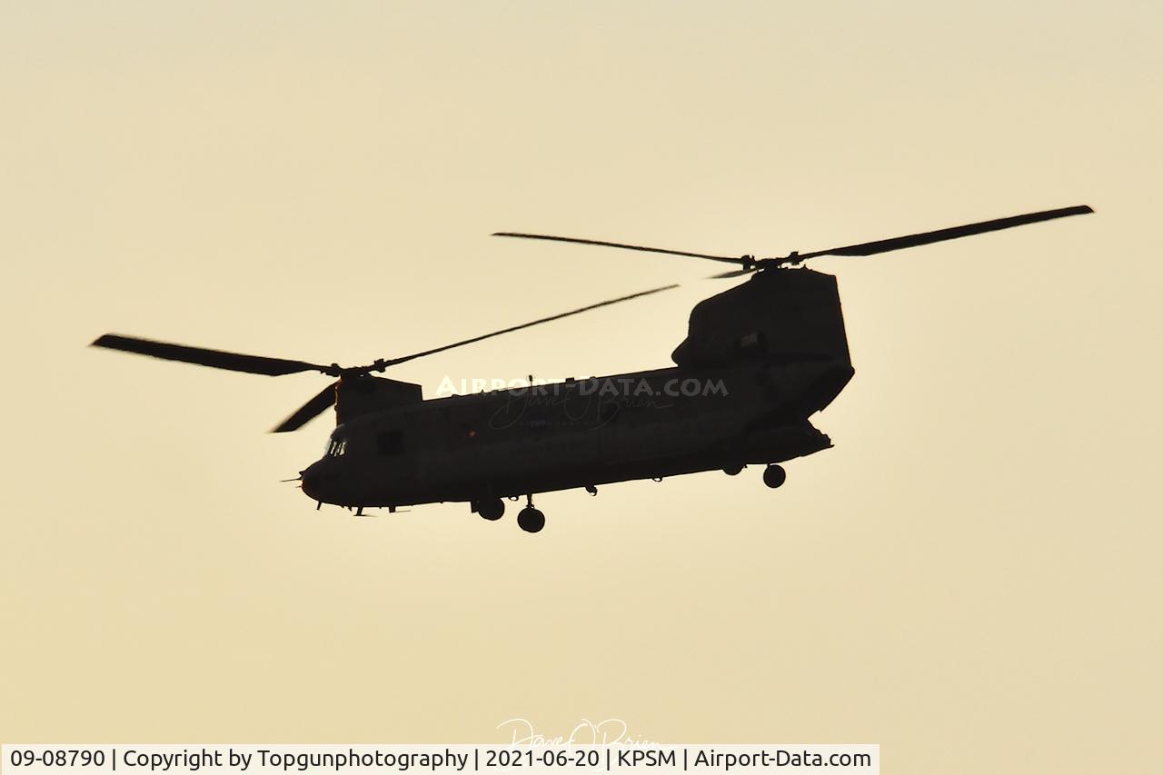 09-08790, 2011 Boeing CH-47F Chinook C/N M8790, NOMAD90 departing Pease back to CT