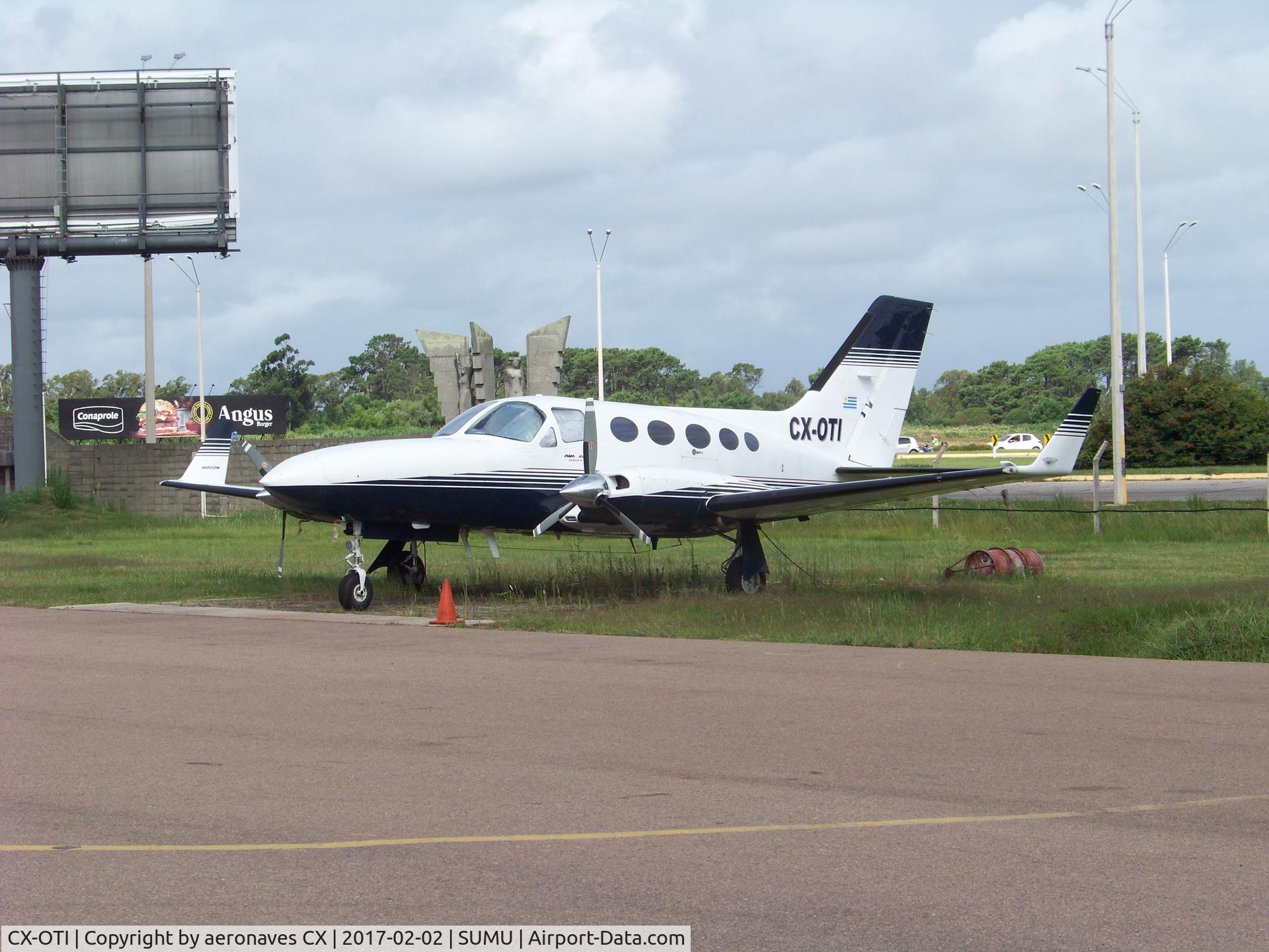 CX-OTI, 1973 Cessna Aircraft 414A C/N 414A-0424, Urufly taxi aéreo