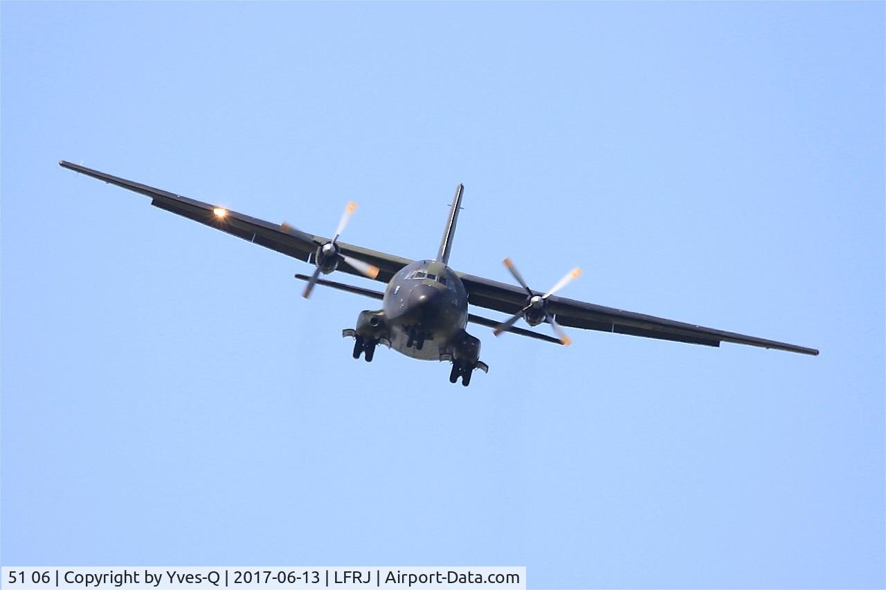51 06, 1971 Transall C-160D C/N D-143, Transall C-160D, Short approach rwy 08, Landivisiau Naval Air Base (LFRJ) Tiger Meet 2017
