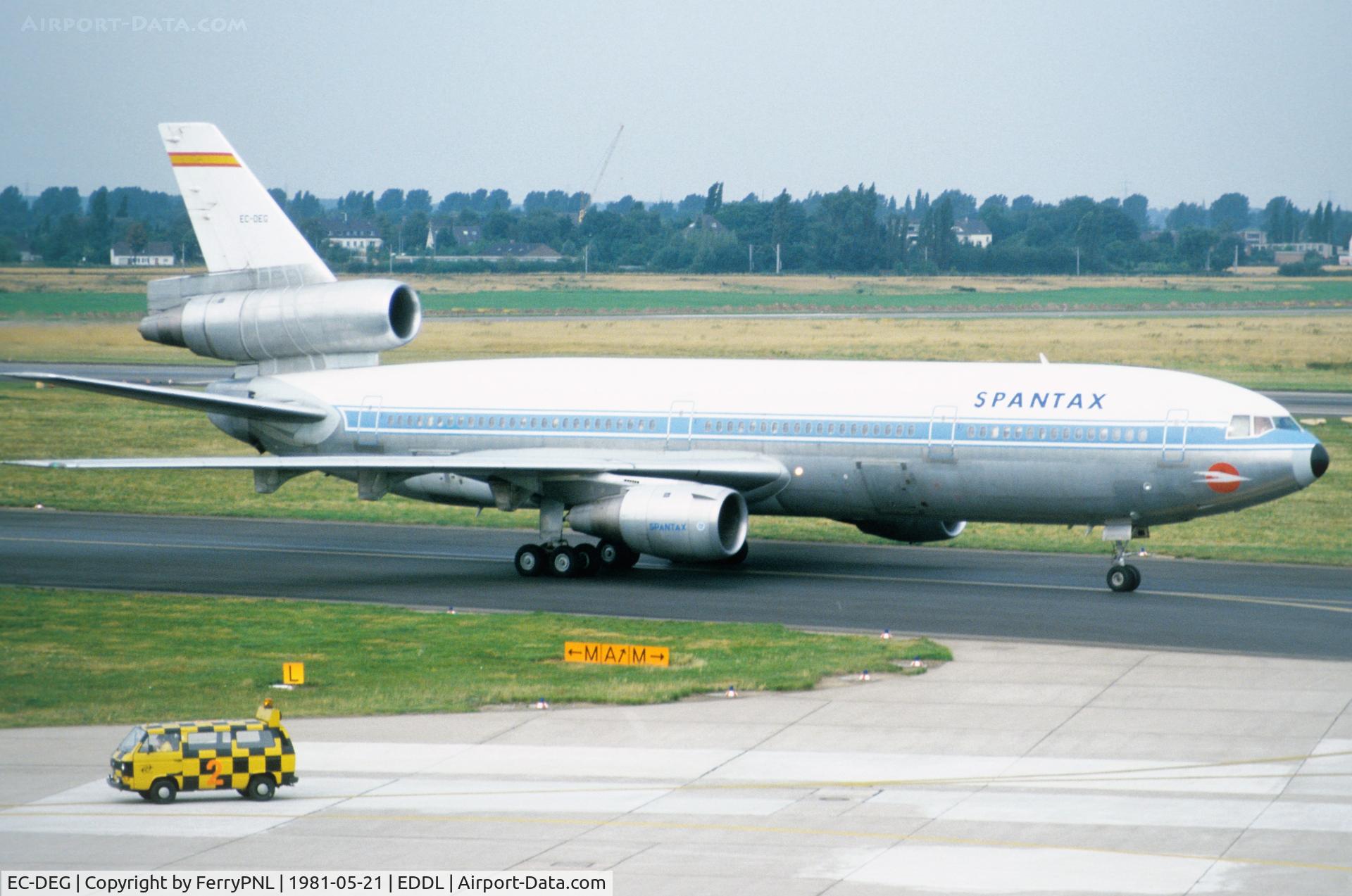 EC-DEG, 1977 McDonnell Douglas DC-10-30CF C/N 46962, Spantax DC-10-30 taxiing to its gate