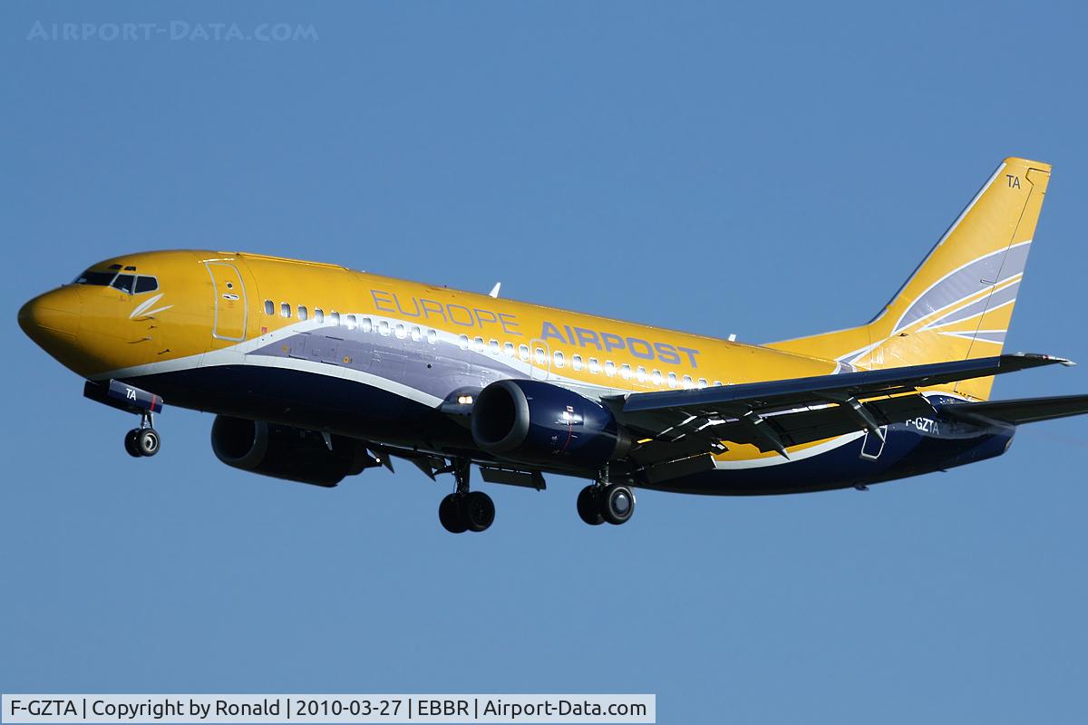 F-GZTA, 1998 Boeing 737-33V(QC) C/N 29333/3084, at bru