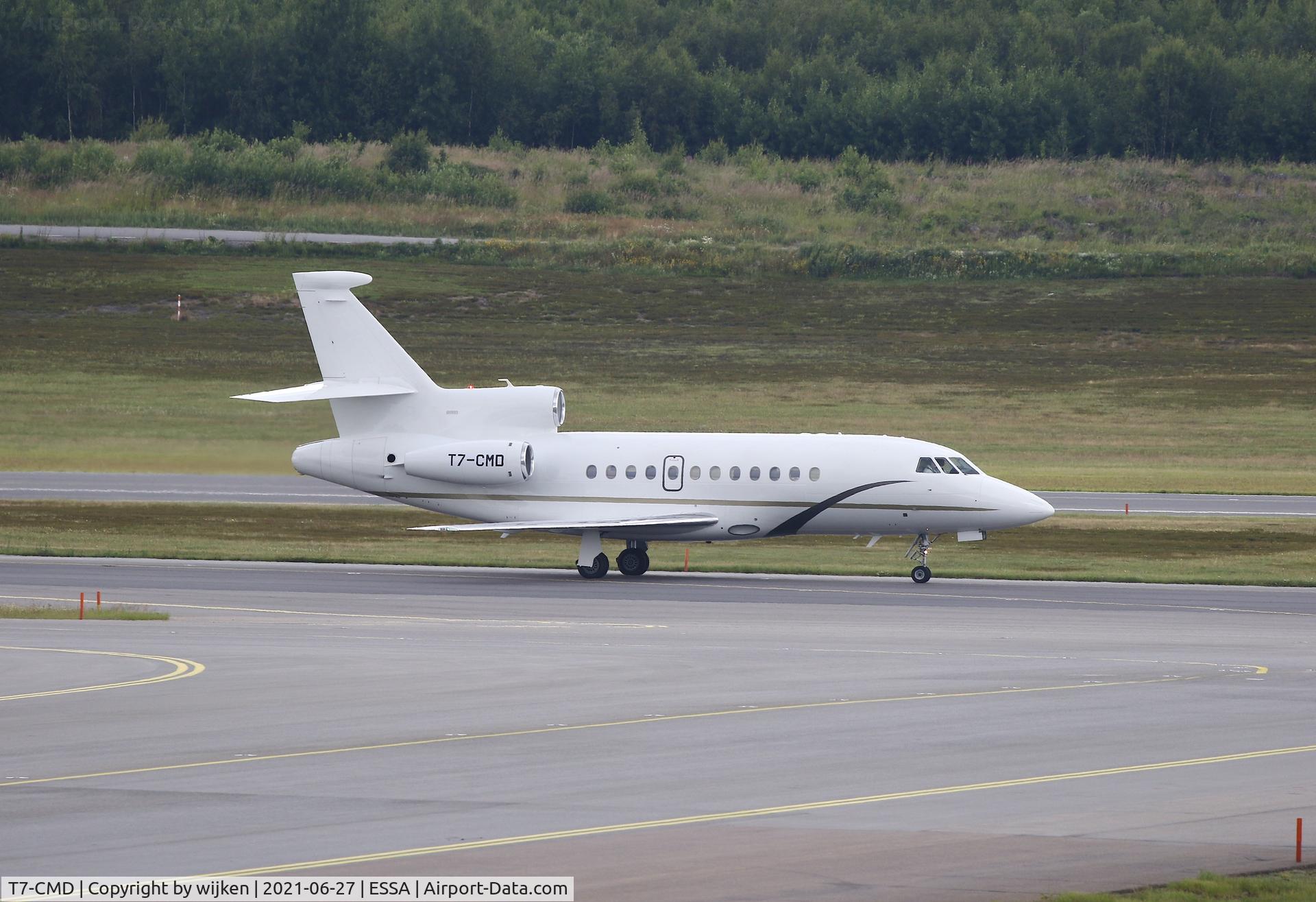 T7-CMD, 2006 Dassault Falcon 900EX C/N 176, Taxiway X