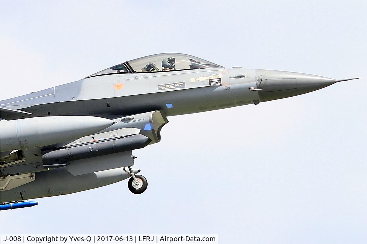 J-008, General Dynamics F-16AM Fighting Falcon C/N 6D-164, General Dynamics F-16AM Fighting Falcon, On final rwy 08, Landivisiau Naval Air Base (LFRJ) Tiger Meet 2017