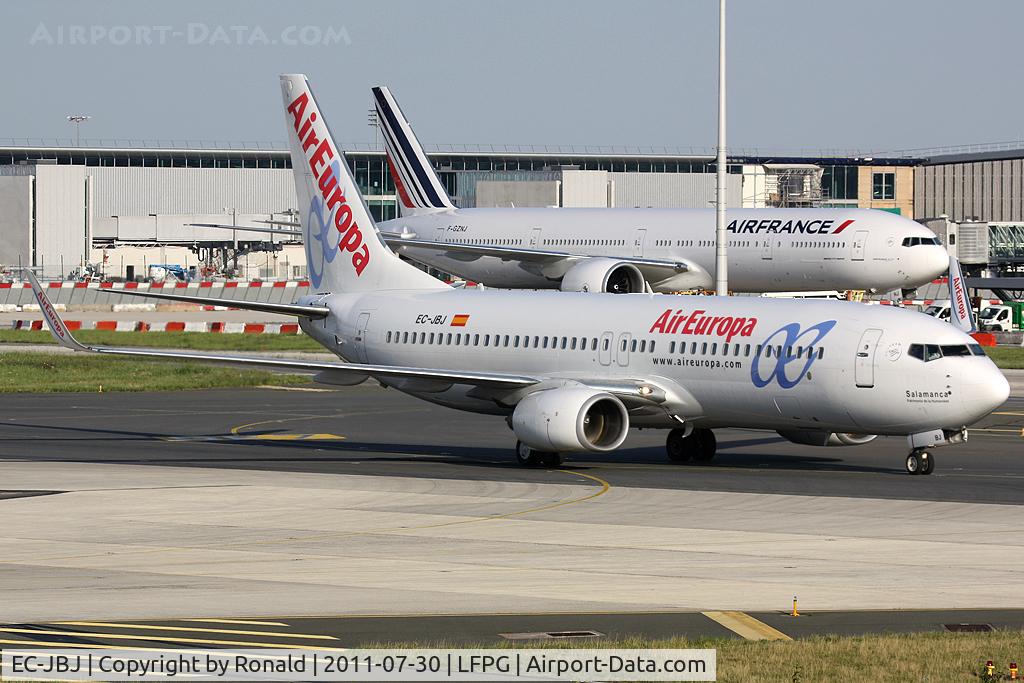 EC-JBJ, 2004 Boeing 737-8BK C/N 33972, at cdg