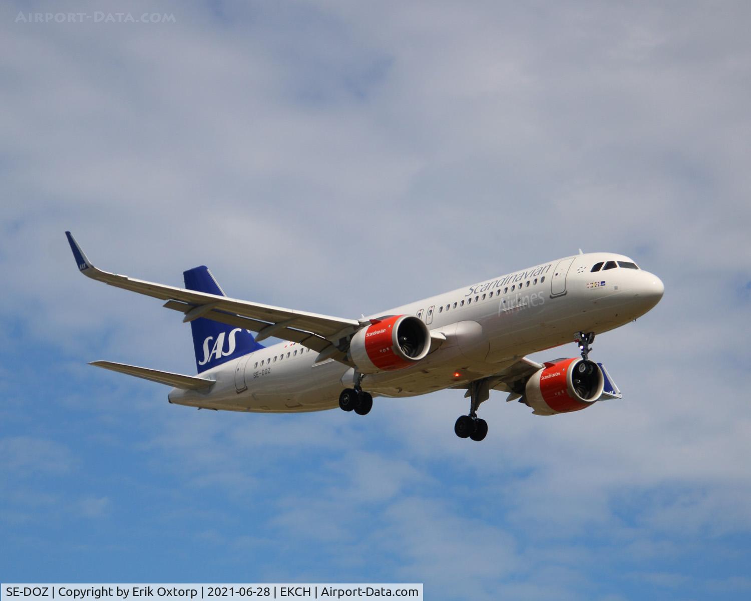 SE-DOZ, 2017 Airbus A320-251N C/N 7565, SE-DOZ landing rw 22L