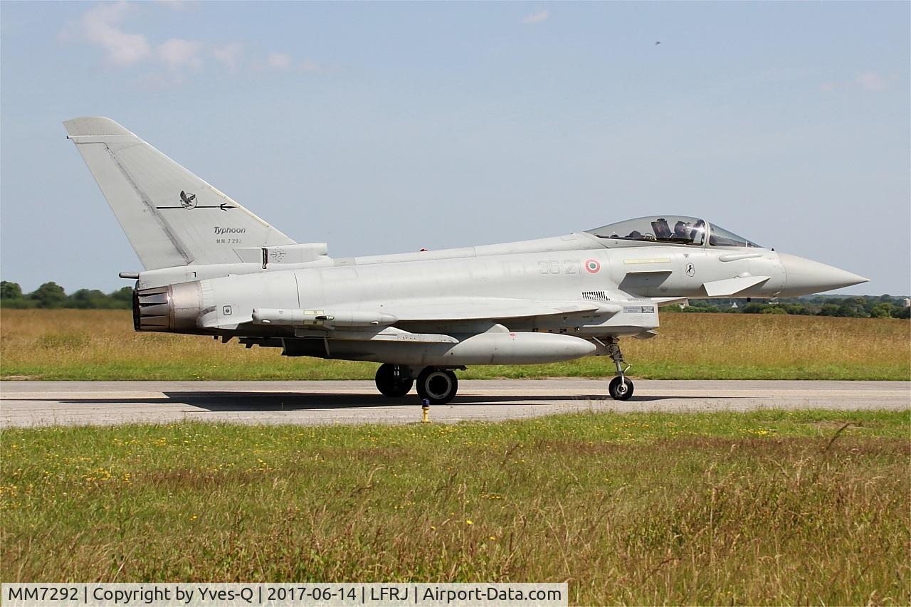 MM7292, Eurofighter EF-2000 Typhoon S C/N IS024, Eurofighter EF-2000 Typhoon S, Taxiing to flight line, Landivisiau Naval Air Base (LFRJ) Tiger Meet 2017