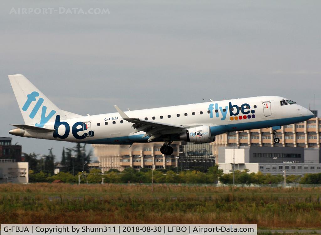 G-FBJA, 2011 Embraer 175STD (ERJ-170-200) C/N 17000326, Landing rwy 32R