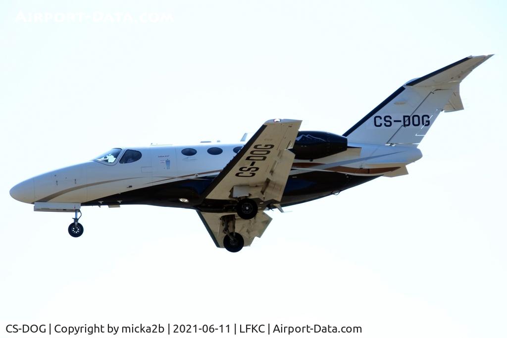 CS-DOG, 2014 Cessna 510 Citation Mustang Citation Mustang C/N 510-0448, Landing