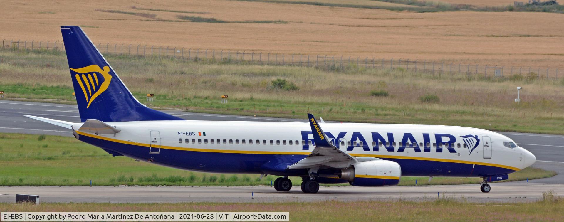 EI-EBS, 2009 Boeing 737-8AS C/N 35001, Aeropuerto de Foronda - Vitoria-Gasteiz - Euskadi - España