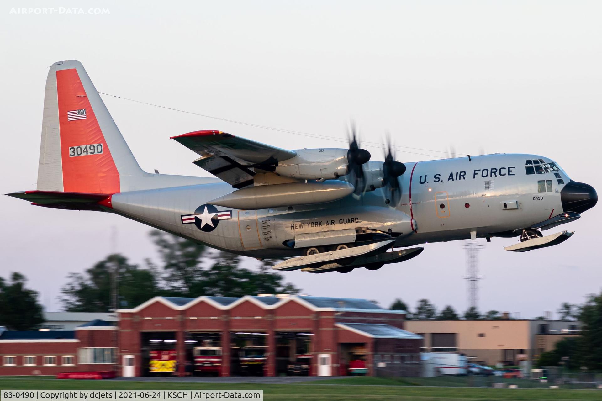 83-0490, 1983 Lockheed LC-130H Hercules C/N 382-5007, SKIER90