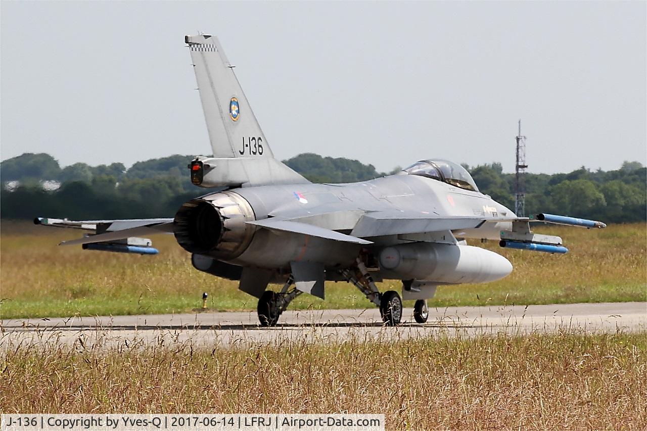 J-136, Fokker F-16AM Fighting Falcon C/N 6D-126, Fokker F-16AM Fighting Falcon, Taxiing to flight line, Landivisiau Naval Air Base (LFRJ) Tiger Meet 2017