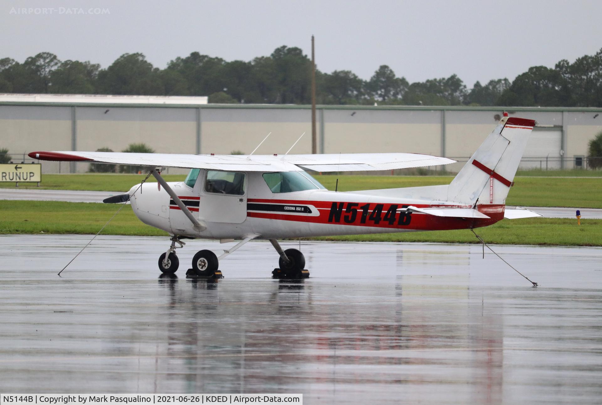 N5144B, 1979 Cessna 152 C/N 15283774, Cessna 152