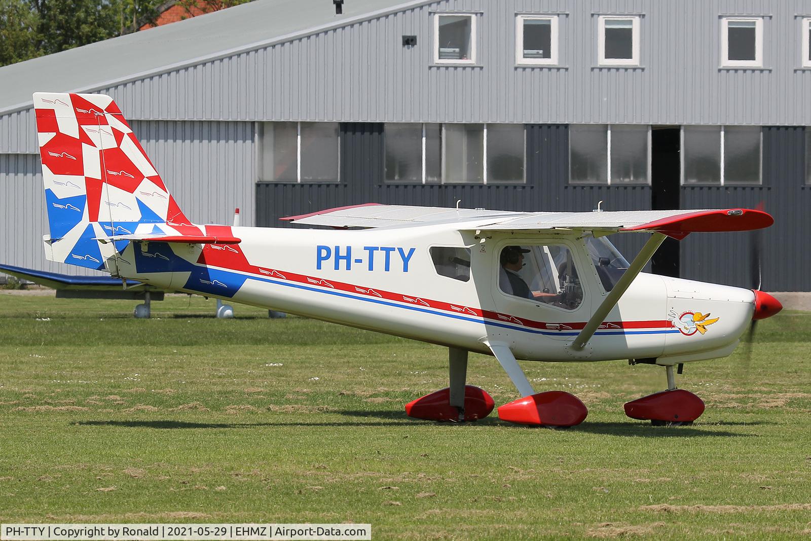 PH-TTY, 2000 Ultravia Pelican PL C/N 687, at ehmz