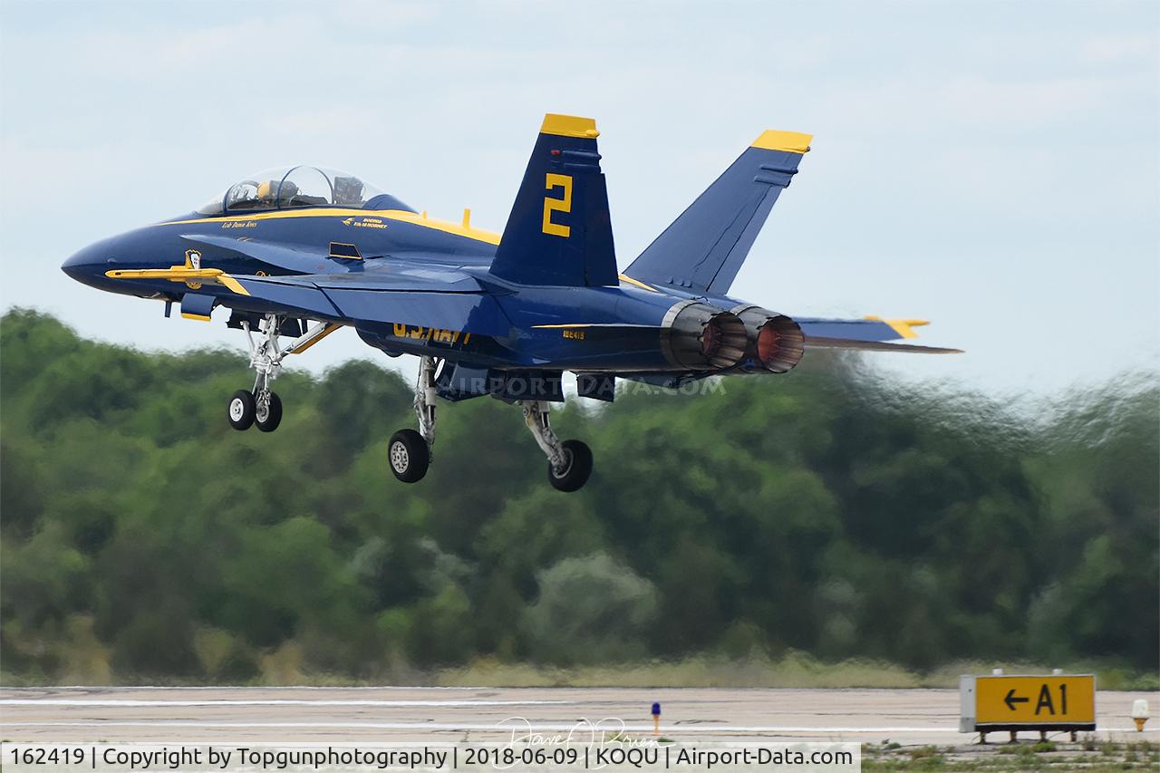 162419, McDonnell Douglas F/A-18B Hornet C/N 256/B051, #2 Launching off the runway