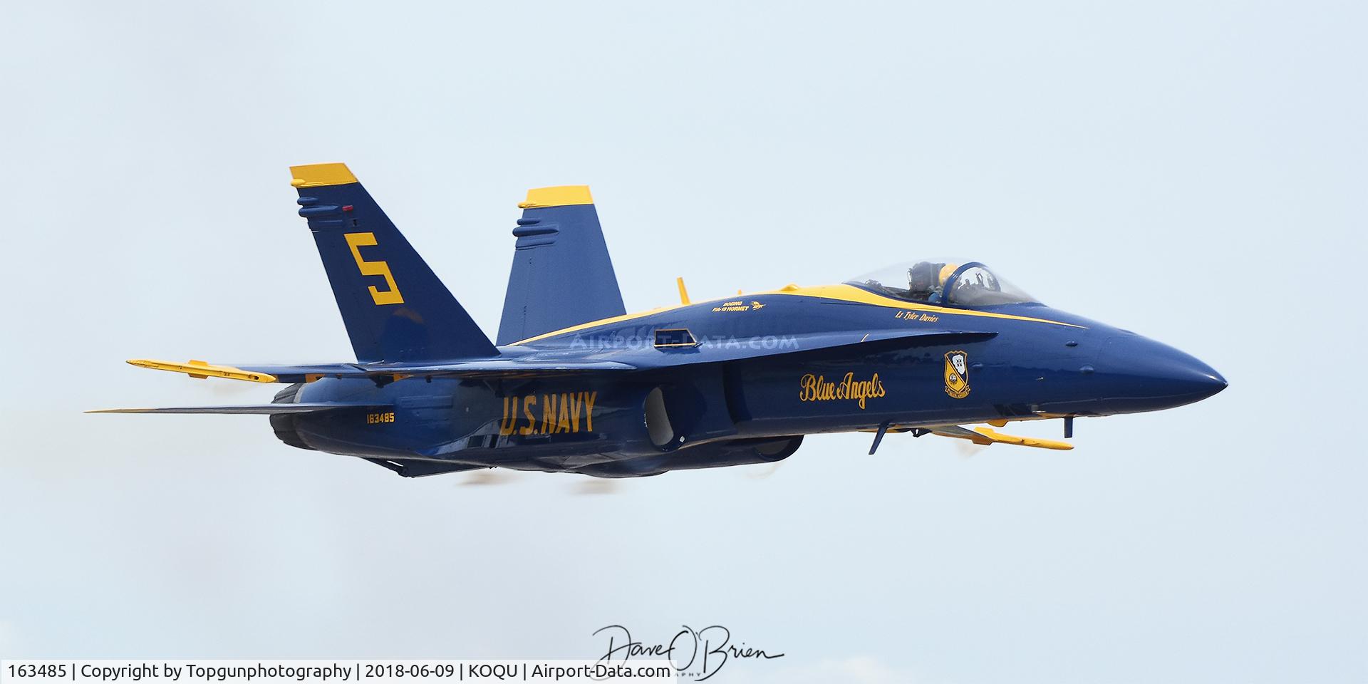 163485, 1988 McDonnell Douglas F/A-18C Hornet C/N 0717/C044, Lead Solo's sneak pass